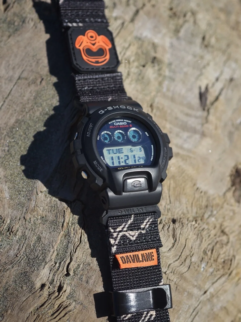 GW-6900 with DAVILANE black MOLLE nylon band on rock
