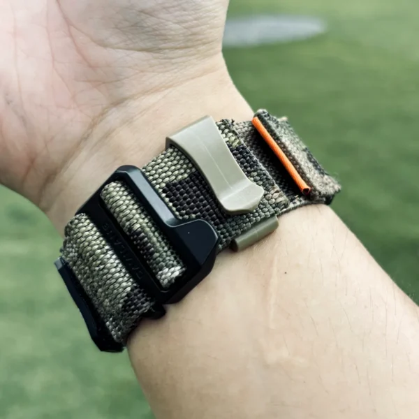 gmw-b5000-dv01-camo-green-02 Camo Green DAVILANE MOLLE Nylon watch band installed on G-Shock GMW-B5000